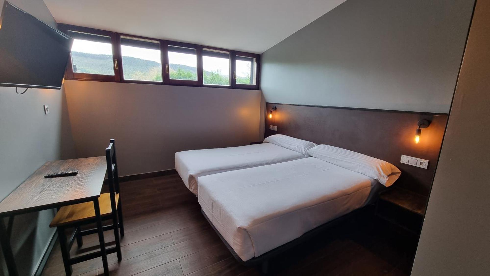Euba Hotel Аморебьета-Эчано Экстерьер фото