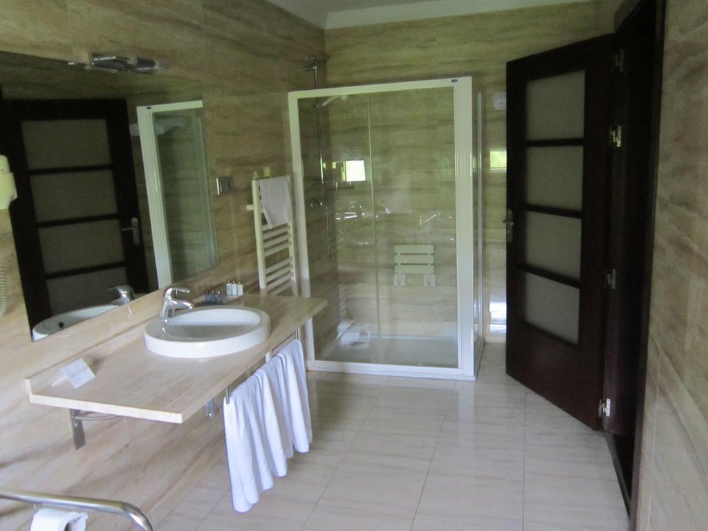 Euba Hotel Аморебьета-Эчано Экстерьер фото