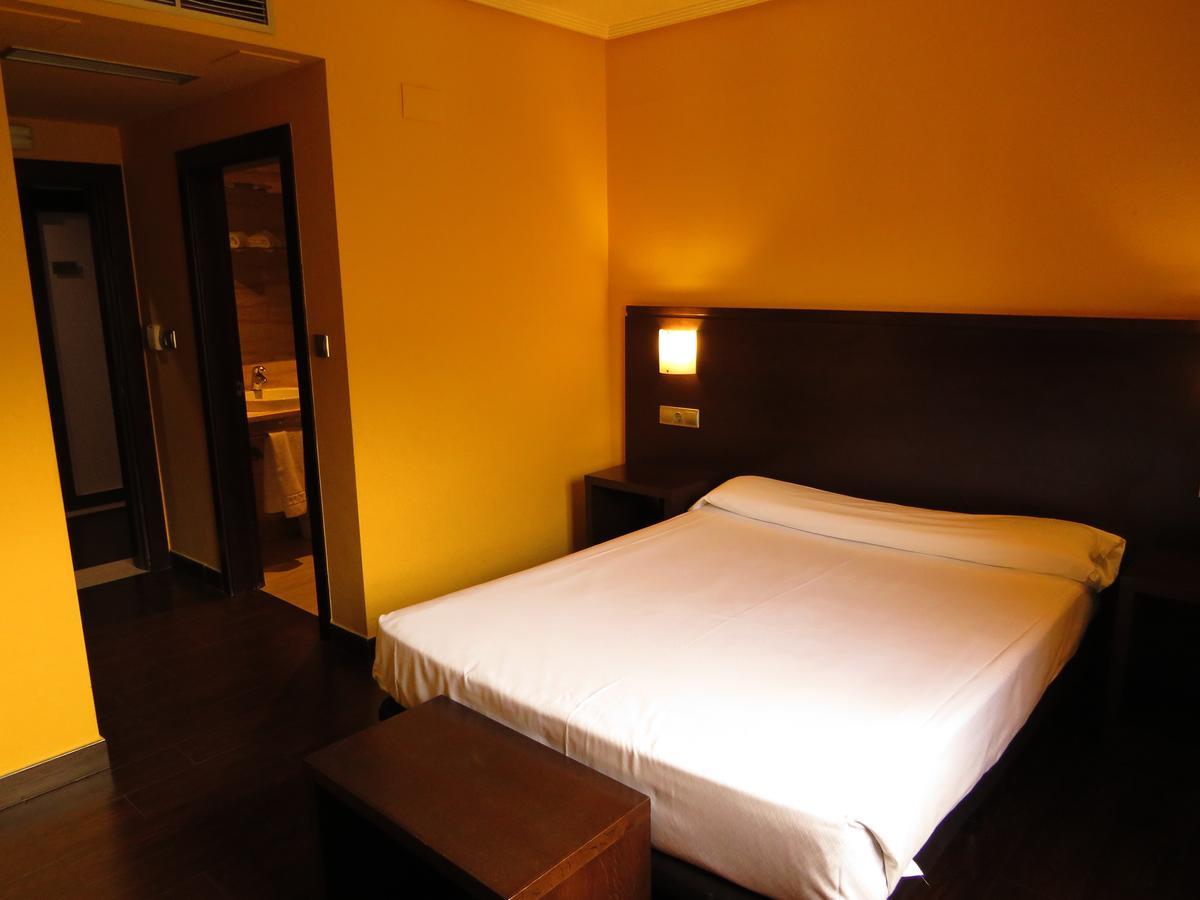 Euba Hotel Аморебьета-Эчано Экстерьер фото